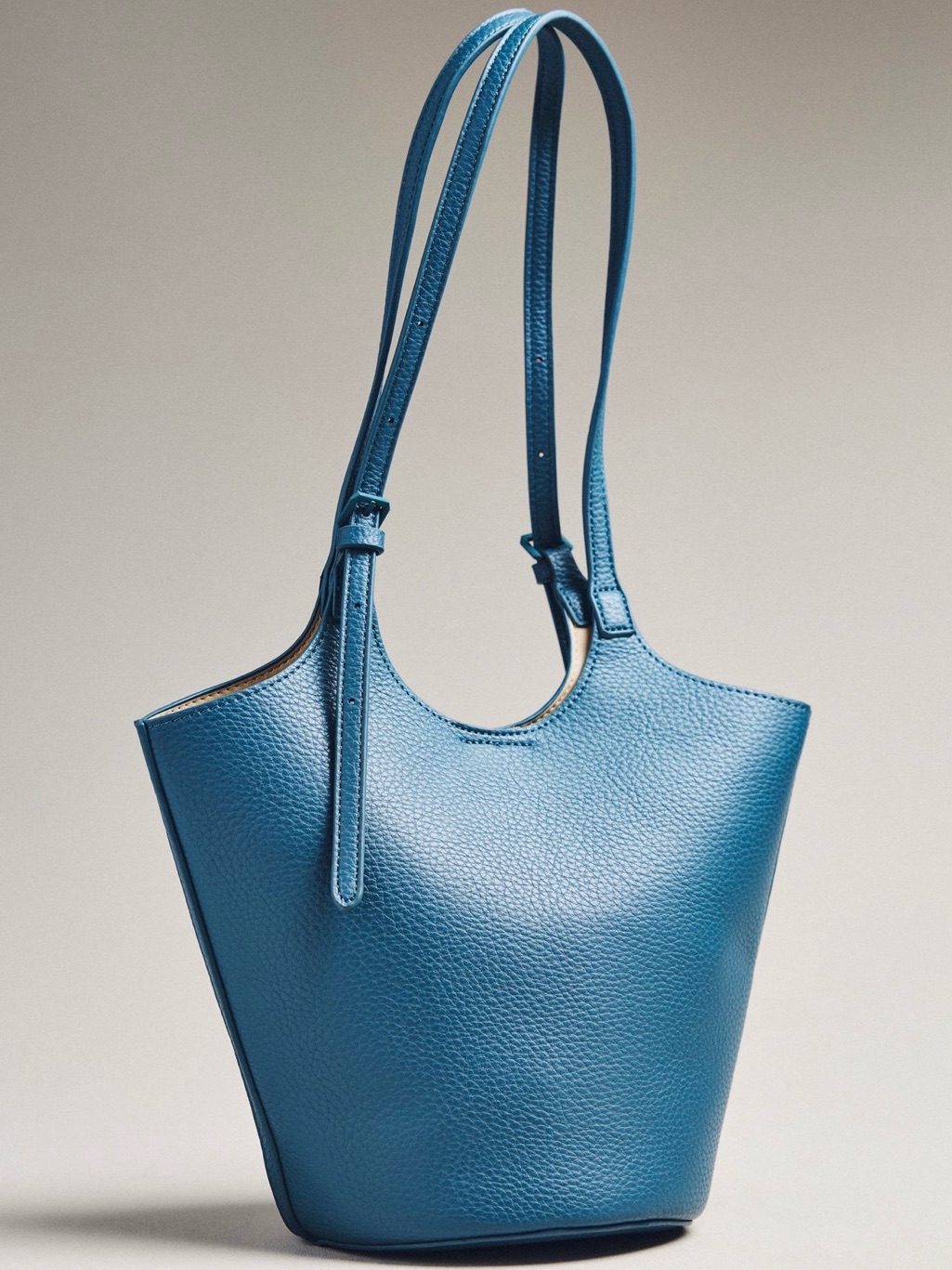 Antik Teal-Blue Pebbled Bucket Bag